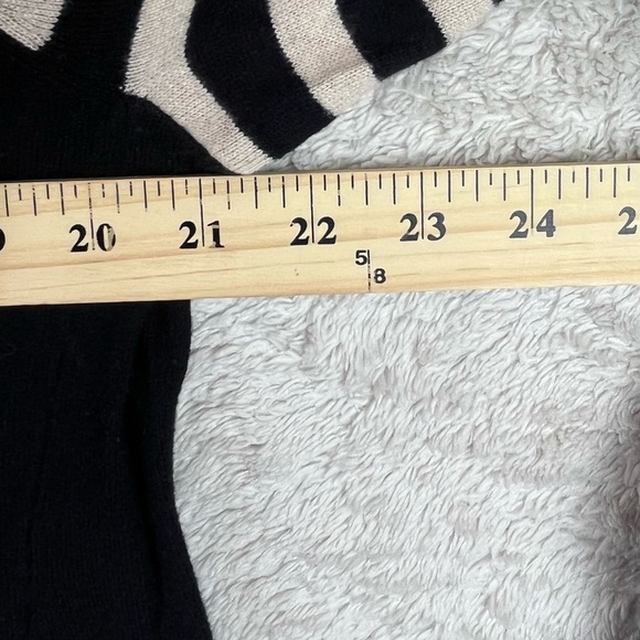 SUSAN GRAVER Striped Lightweight Sweater w/ Slimming Panels Mockneck Large - Picture 14 of 15